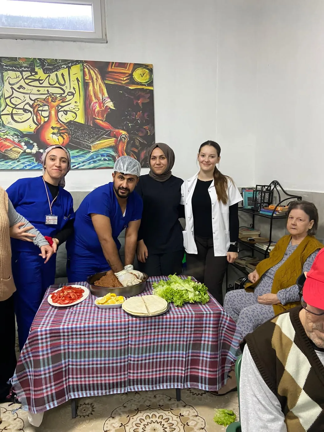 Huzurevinde dengeli beslenme ve sosyal sofra