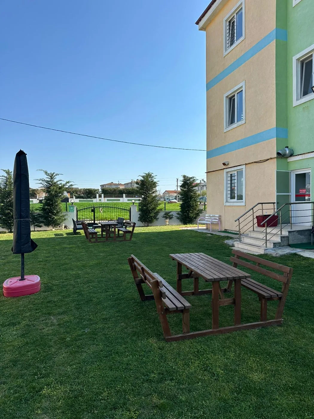 Özel Tekirdağ Huzurevi bahçesi