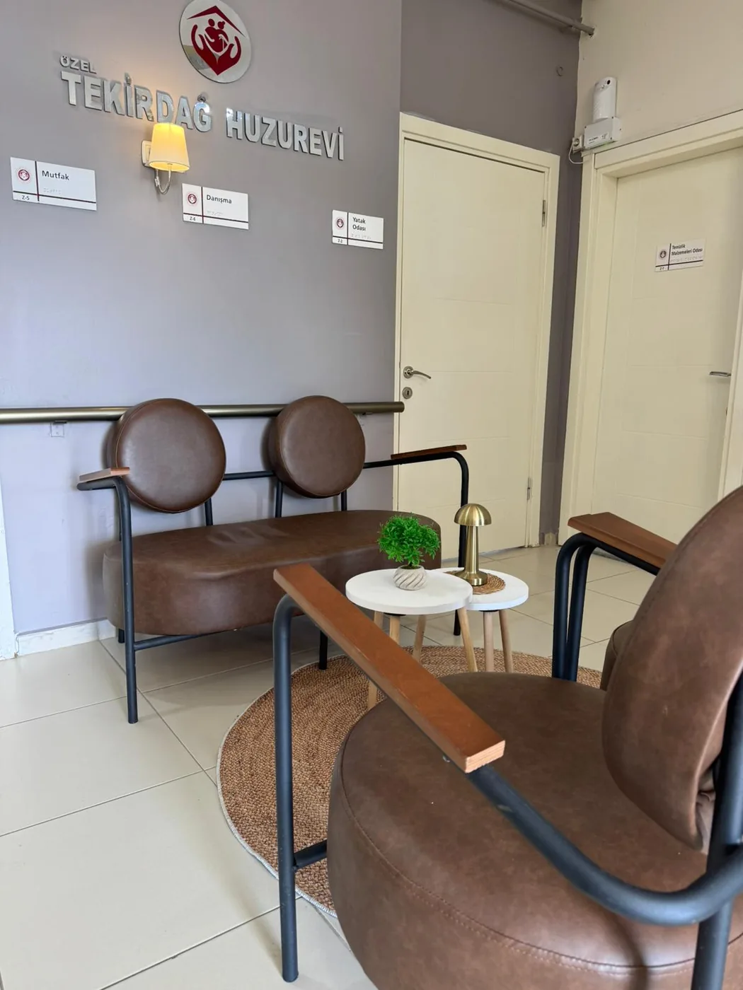 Özel Tekirdağ Huzurevi karşılama ve bekleme alanı